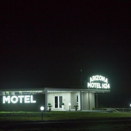 Arizona Motel Castel Volturno Exteriér fotografie